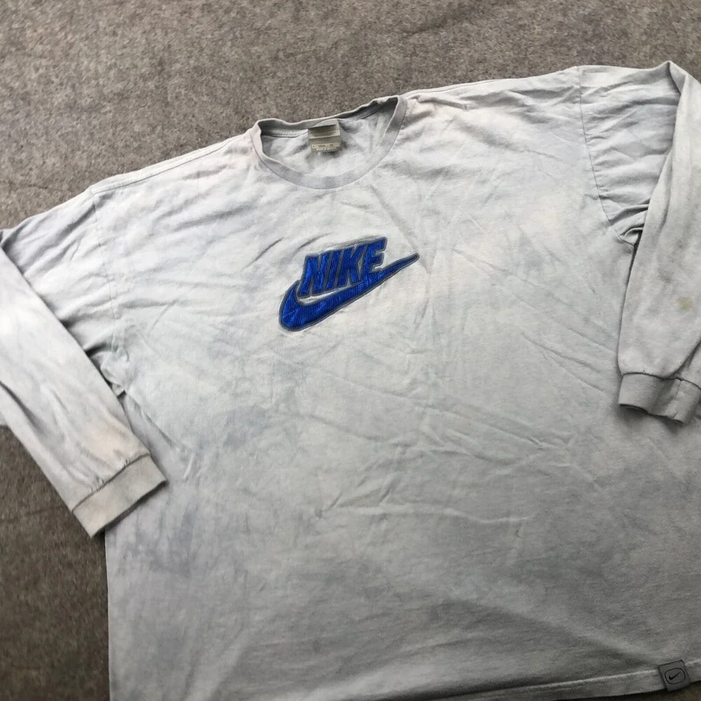 Vintage Nike Shirt Men 2XL Gray Long Sleeve Embroidered Swoosh Crew Neck Y2K
